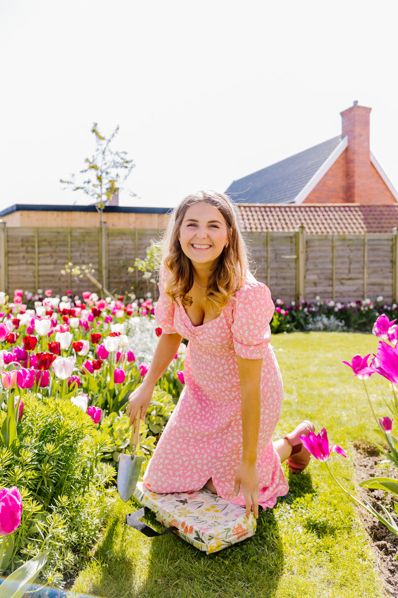 Floral Garden Kneeler x Izzi Rainey